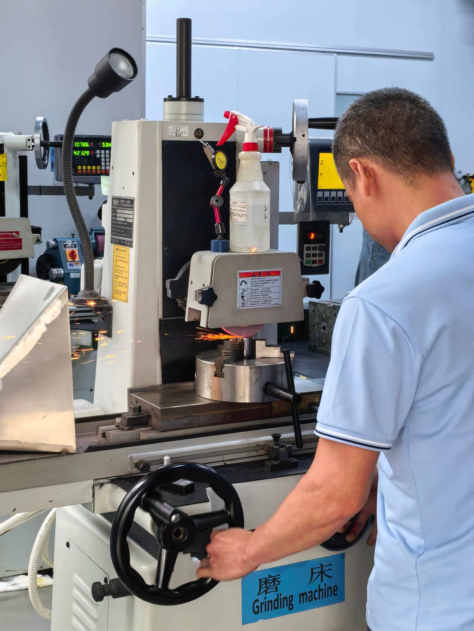 Grinding machine